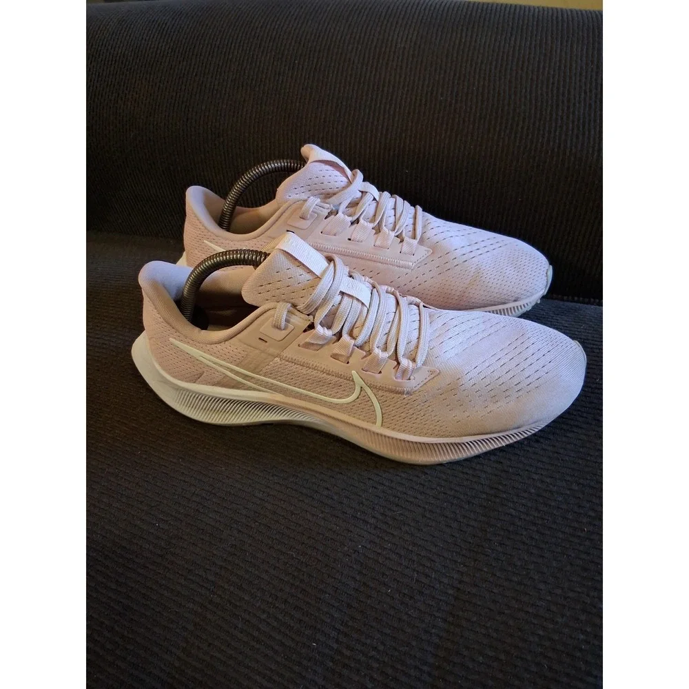 Nike Shoes Womens 10 Pink‎ White Air Zoom Pegasus 38 Running CW7358-601 Sneakers